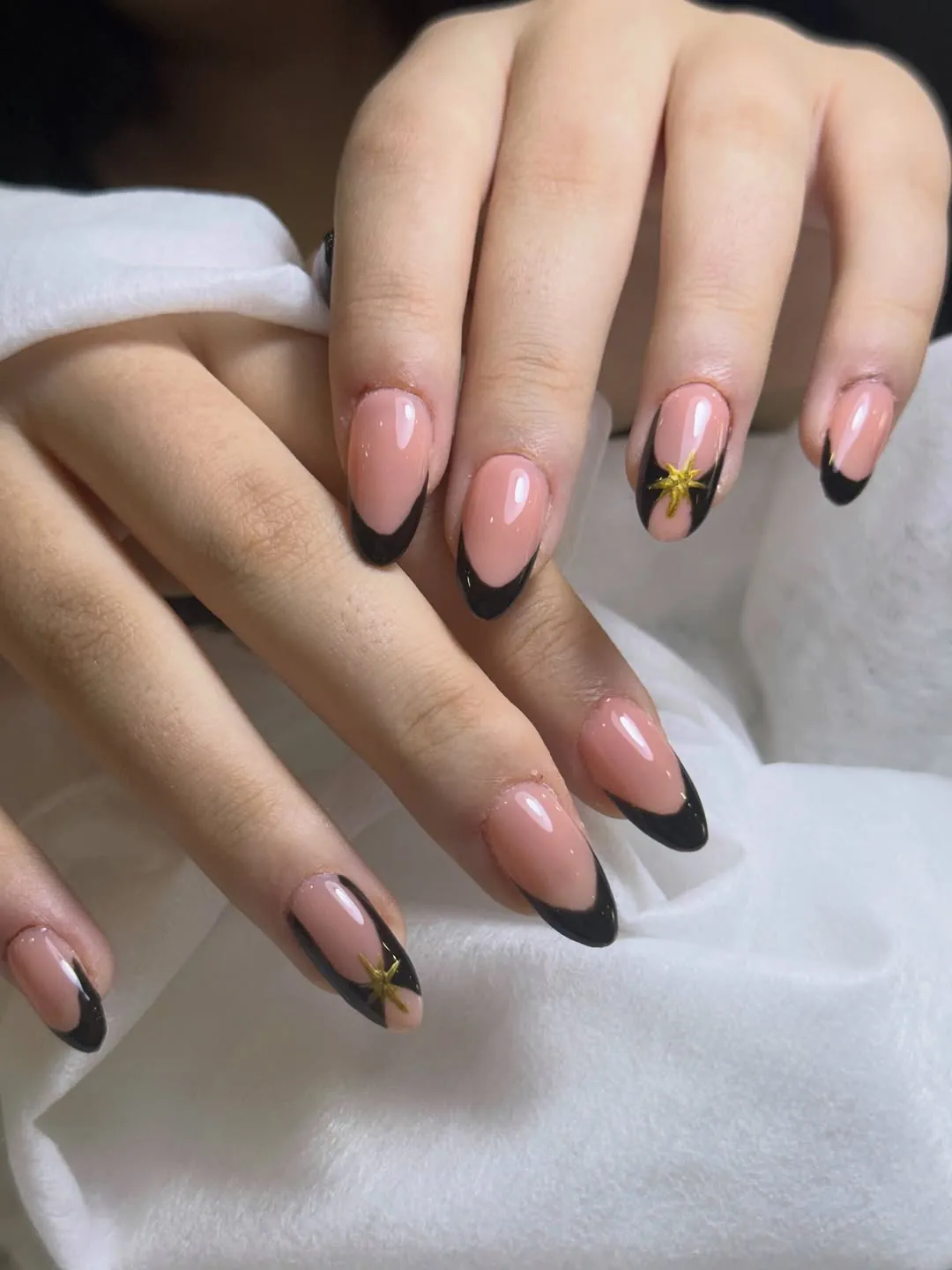 Siyah french nail art